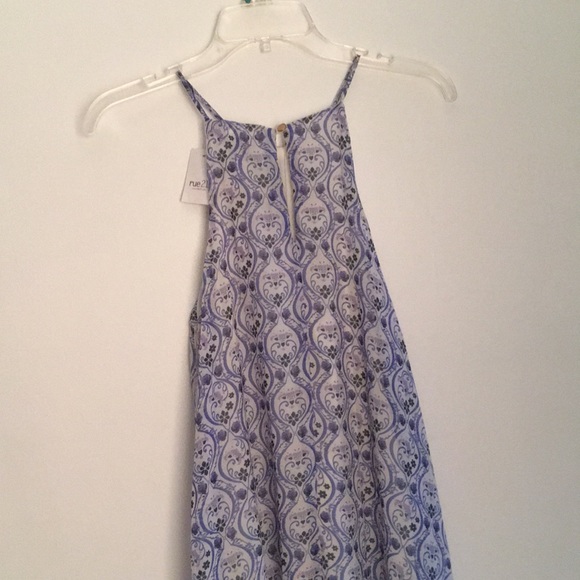 Halter top dress - Picture 2 of 3